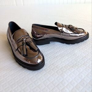 Stuart Weitzman Mila Patent Leather Silver Mirror shiny Loafers, size 6.5
